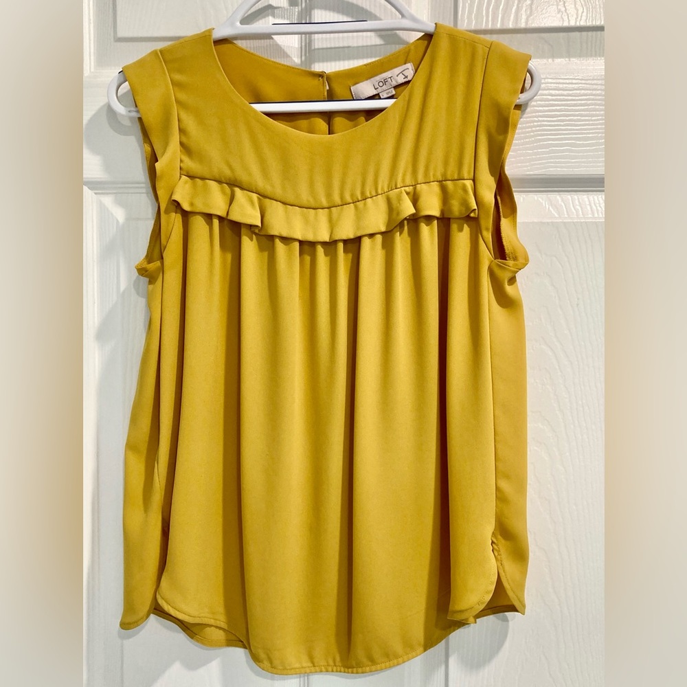 🐇 LOFT Mustard Yellow Sleeveless Top